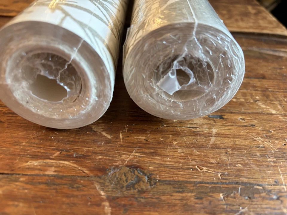 2 rollos de papel tapiz de vinilo ROMO UK Lomasi Oyster W396/02 eje 10,05 m 69 cm dorado MCM Foto 2 de 4