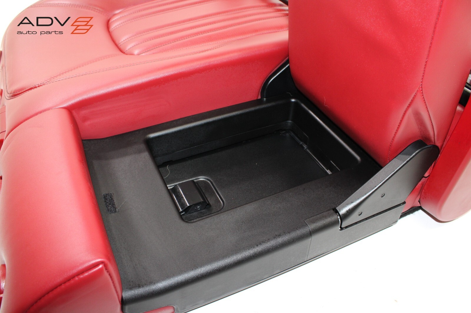 17-20 MASERATI LEVANTE REAR LEFT SIDE UPPER SEAT CUSHION & ARMREST ARM REST OEM