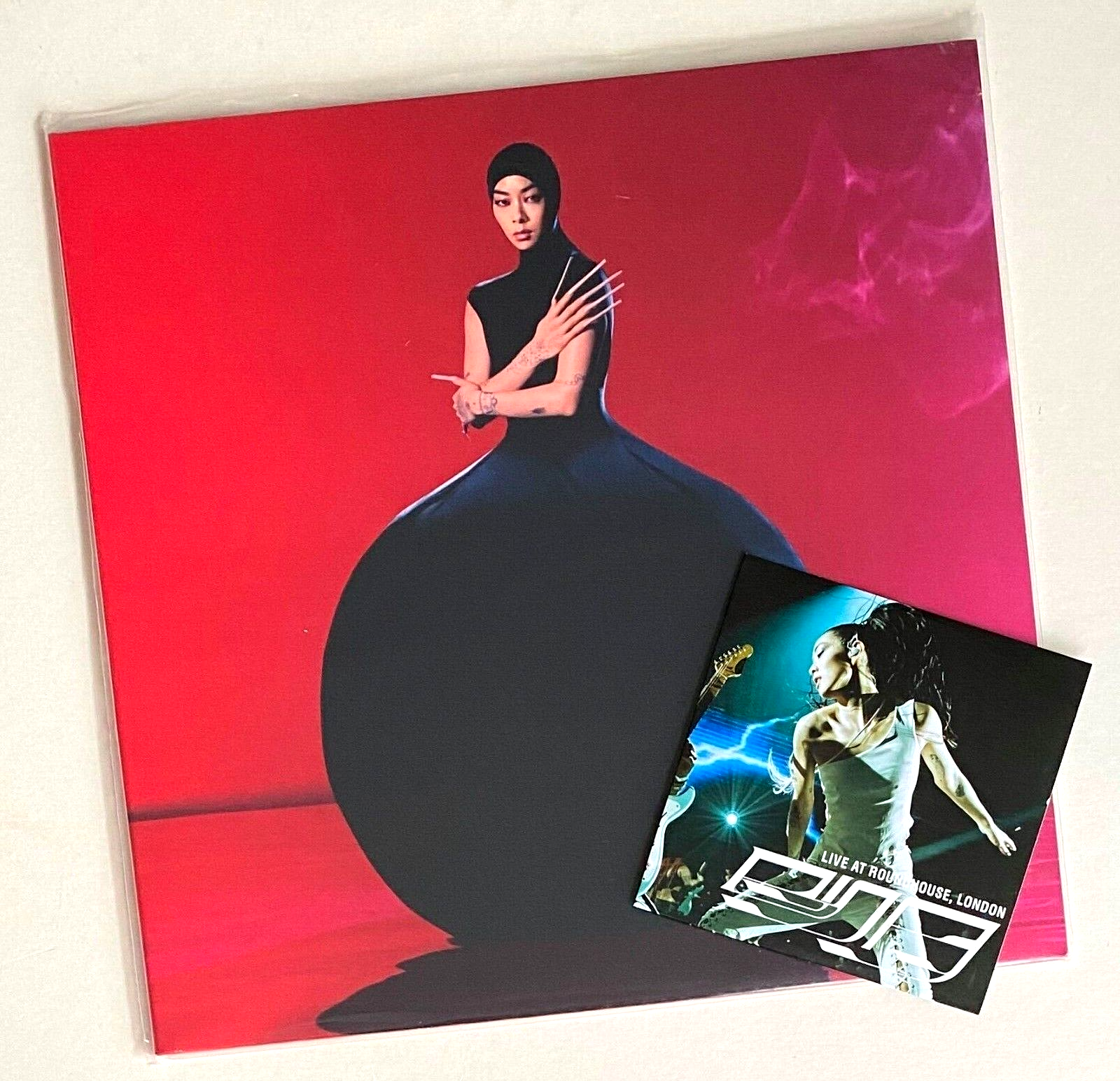 RINA SAWAYAMA * HOLD THE GIRL * ROUGH TRADE LIMITED EXCLUSIVE VINYL w/ CD * BN!