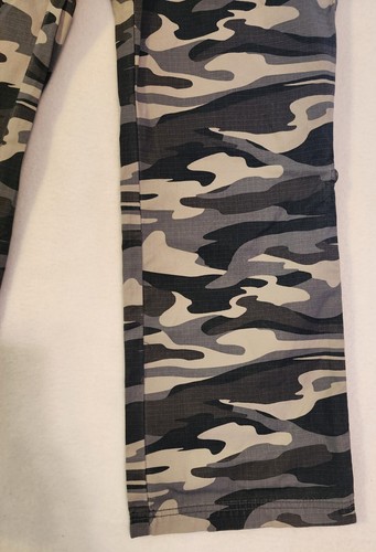 Cabelas Camo Cargo Pants Womens Sz 6 Gray Bayou Convertible Roll Tab Hem - Picture 11 of 15
