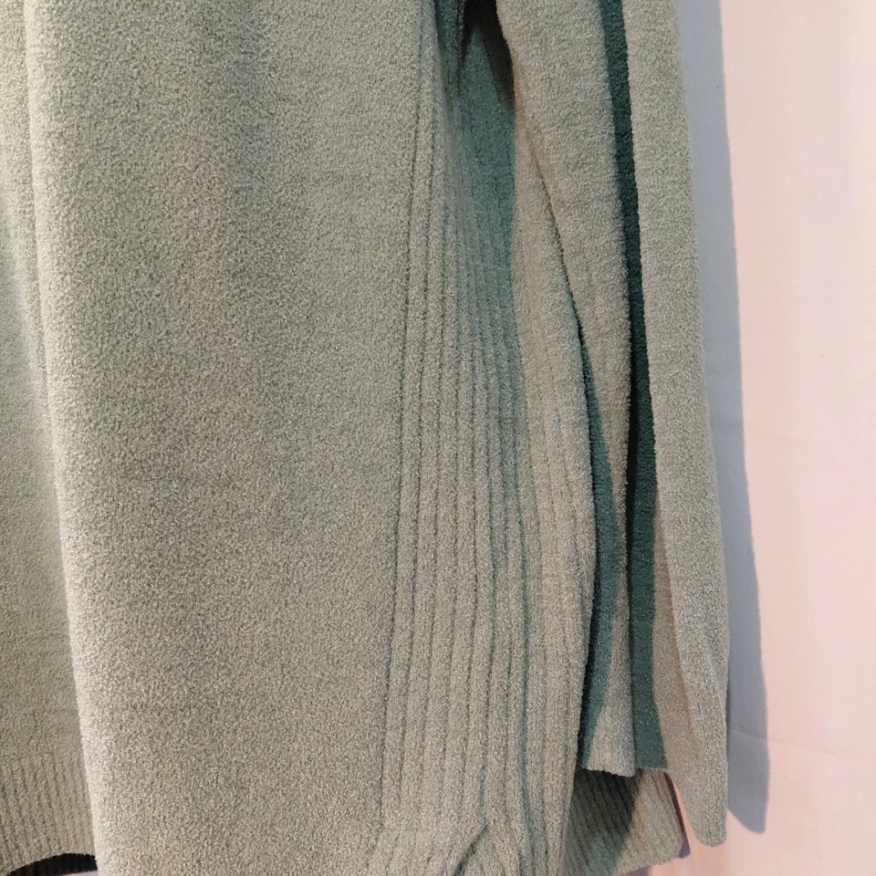 Barefoot Dreams Cozy Chic Lite V Neck Pullover Sweater Size Medium Green Lounge - Image 2 of 4
