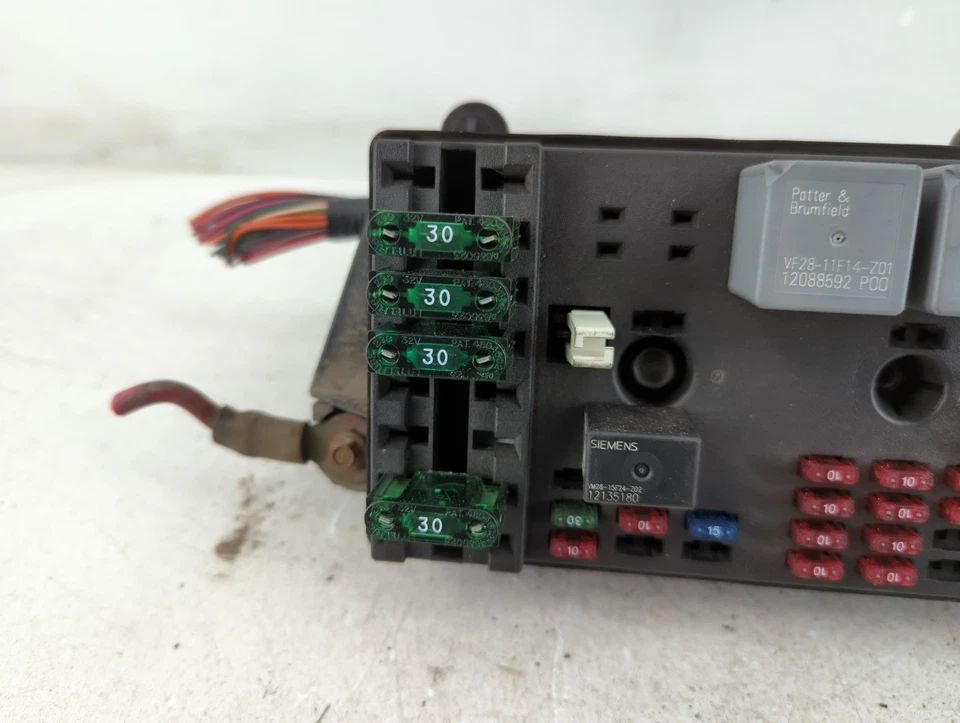 Saturn Sw2 1998 caja de fusibles caja de fusibles módulo de relé Q52IY Foto 3 de 4