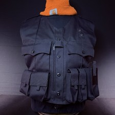 Elbeco Body Shield Carrier Vest Size Medium Black w/Magazine Radio Pouch