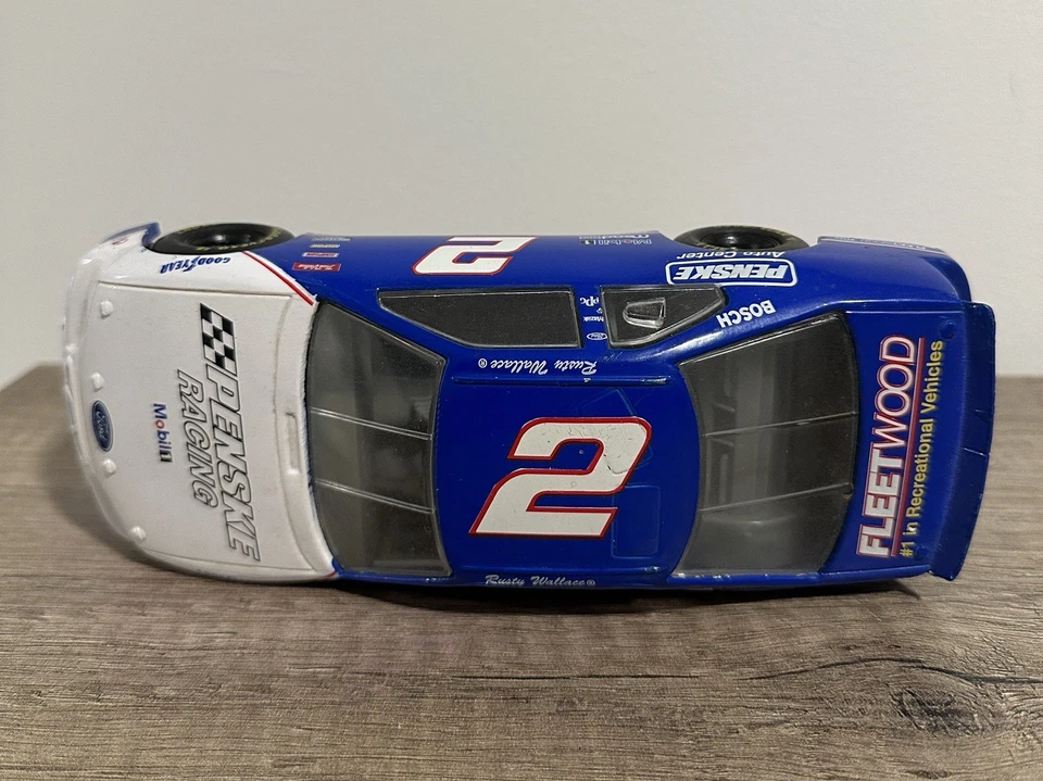 Гоночные чемпионы Nascar No2 Rusty Wallace Penske гоночный металлический игрушечный автомобиль масштаб 1:24 - Изображение 2 из 3