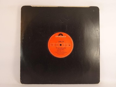 LEVEL 42 THE SUN GOES DOWN (LIVING IT UP) (255) 2 Track 12'' Single including Com