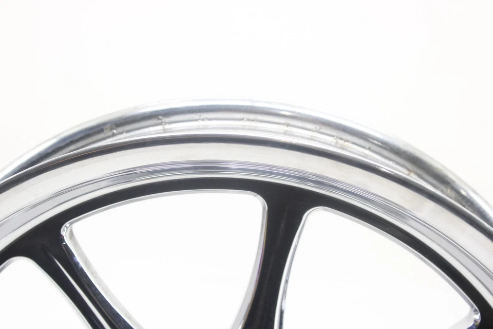 Harley-Davidson Street Glide 2006-2008 rueda delantera 8 radios 17x3,5 Foto 2 de 4