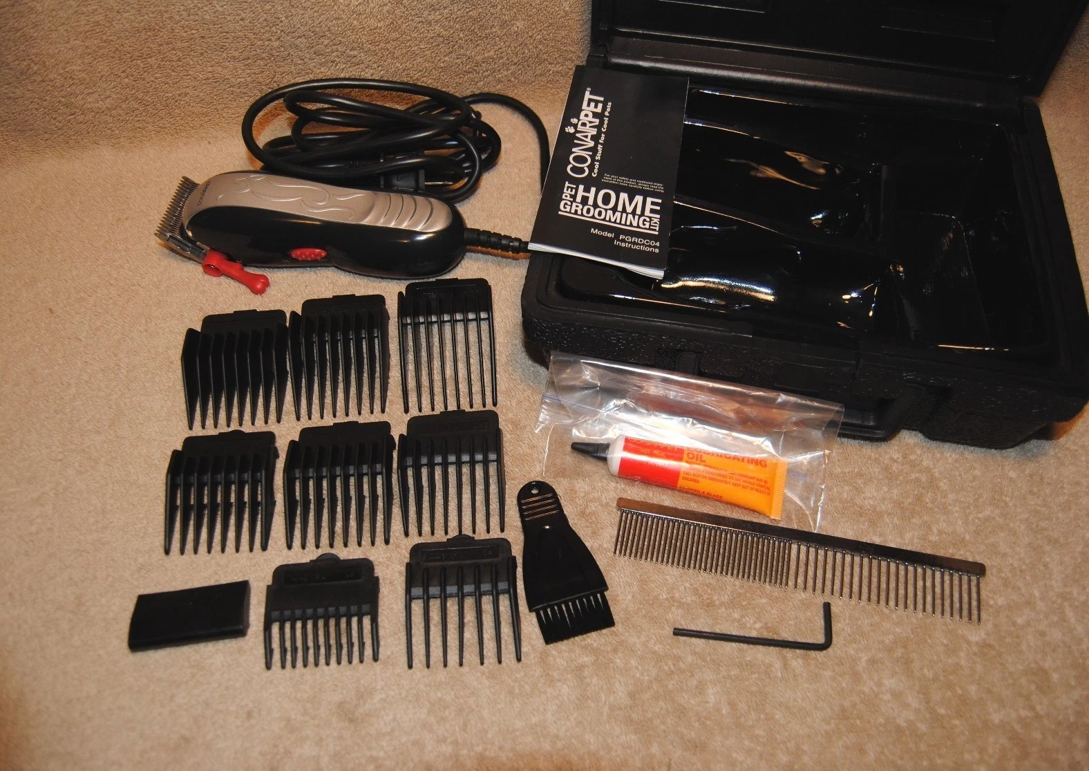 Conair Pet Home Pet Grooming Kit & Case Model PGRDC04