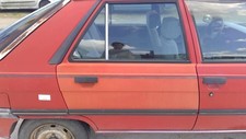Porte arrière et accessoires Renault R11