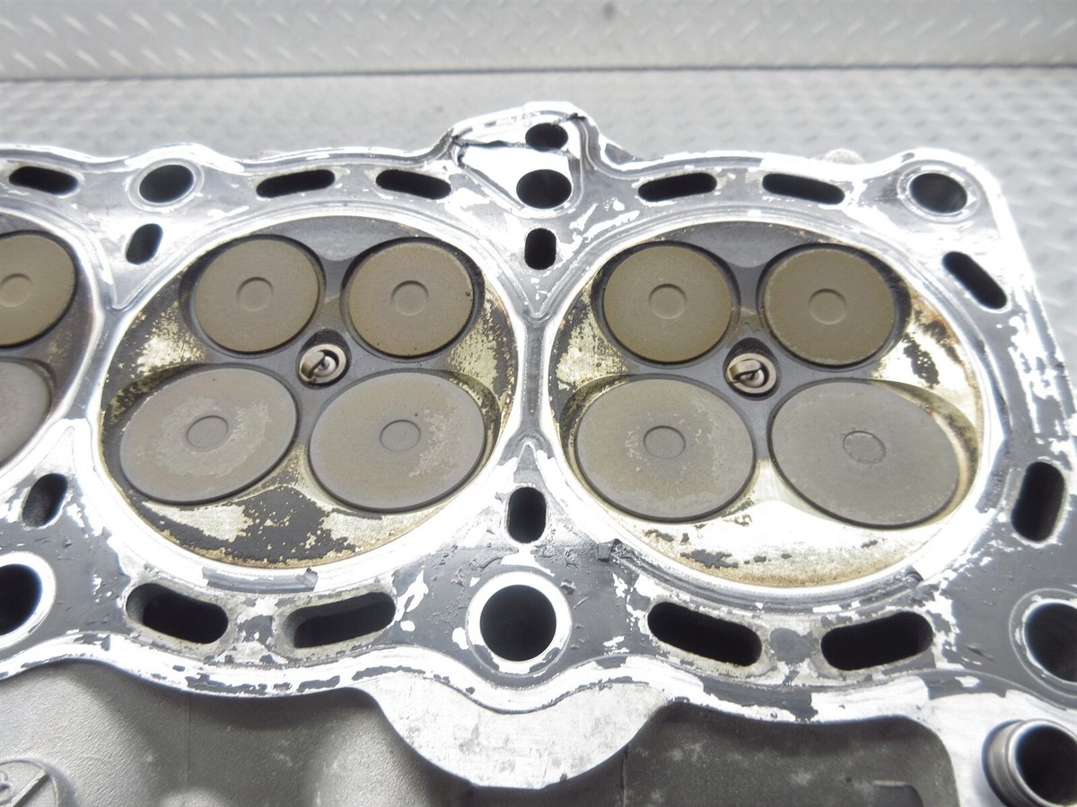 2006 06-07 Suzuki GSXR 750 GSXR750 Cylinder Head Engine Valve