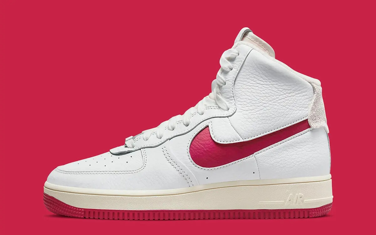 Женские кроссовки Nike W AF1 Air Force 1 Sculpt High Summit White Gym Red DC3590-100
