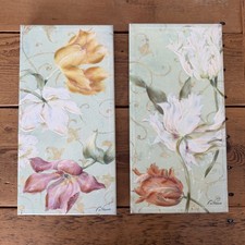 Set Of Flower Wall Art Pale Green Floral Blooming Canvas Print Botanic Wall ...