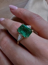 4.60Ct Emerald Cut Natural Green Emerald Diam...