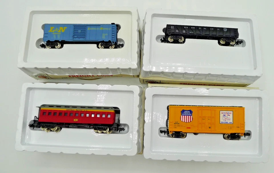BACHMANN 4 WAGONS MARCHANDISES AMÉRICAINS REF. 531012/531056/531031/531000 N - Photo 1/3