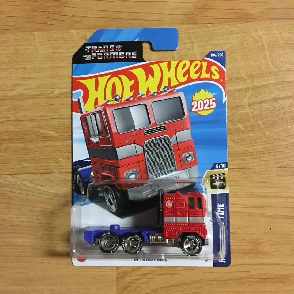Hot Wheels 6/10 Screen Time TRANSFORMERS OPTIMUS PRIME CUSTOM Super Wheel Swap - Image 3 of 4