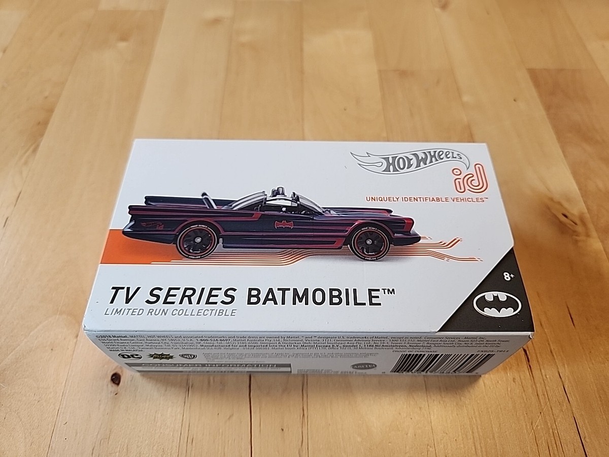 ホットウィール TV Series BATMOBILE & BATDAT Classic TV Series Batmobile TOONED Hot Wheels Super Treasure