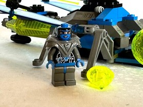 Vintage Lego set #6907/6909 Insectoid Stinger with instructions and minifig