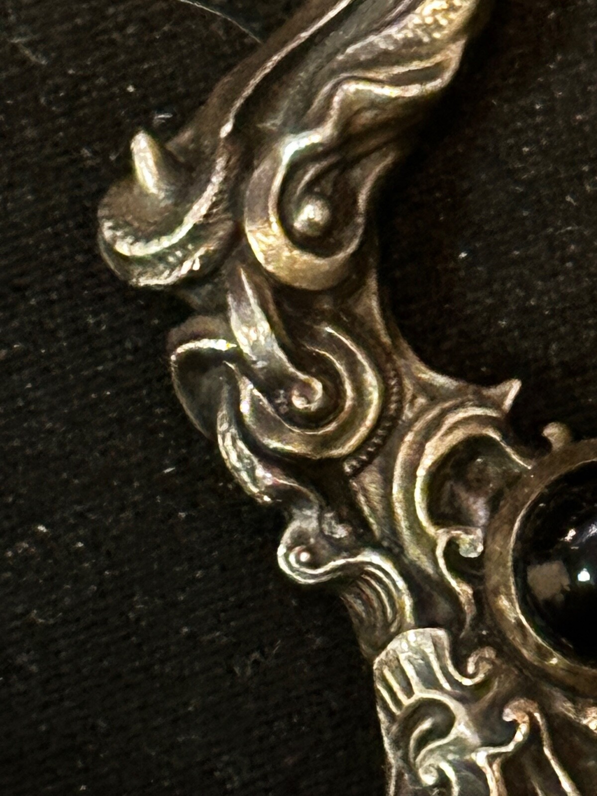 Picture 4 of 11