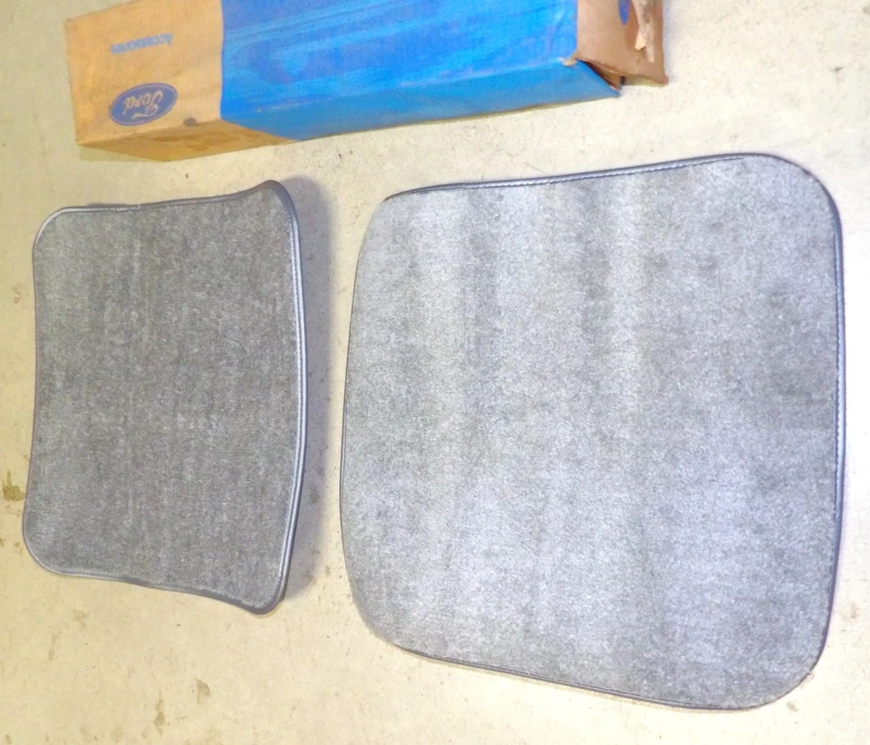 1979-89 Ford LTD Crown Victoria Grand Marquis новый из старых запасов серебряный ковер задние коврики - Изображение 4 из 4