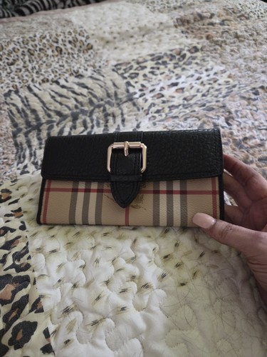 Portafoglio lungo donna Burberry nuovo - Foto 6 di 8