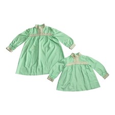 2 Vintage 1960  s Girls Matching Sister Green Cotton Lace Party Dress Sz 6  12