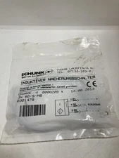 SCHUNK 74348 INDUCTIVE SENSOR 3 PIN MALE NIB