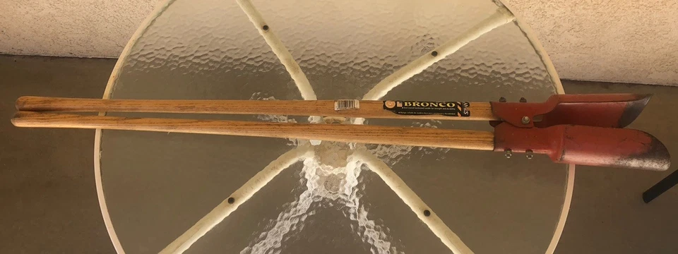 Rare Vintage 1996 Ames Bronco USA Made 52.5” X 6” Post Hole Digger Used But Good - Image 2 of 4