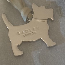 Radley Silver Signature Design Dog Tag Charm Collector Handbag Charm / Keyring.