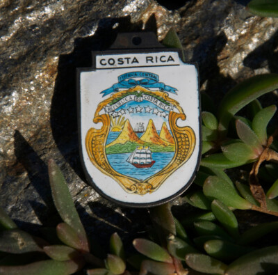 SMALL VINTAGE HAND MADE ENAMEL KEYCHAIN # REPUBLICA DE COSTA RICA