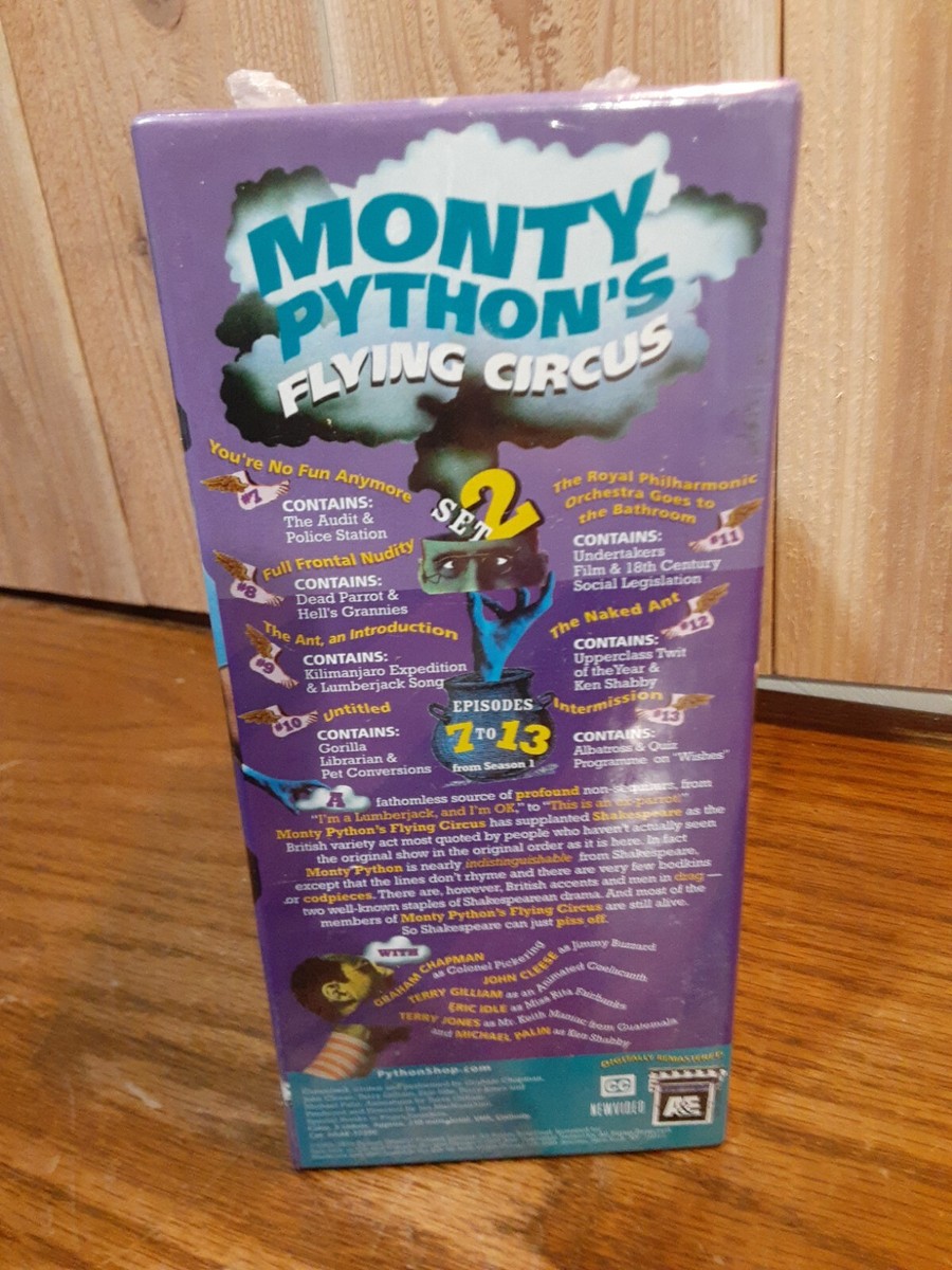その他 Monty Python&#39;s Flying Circus: Set 4 [VHS] MONTY PYTHON'S FLYING CIRCUS VHS Set Volume 4, 5, And 6