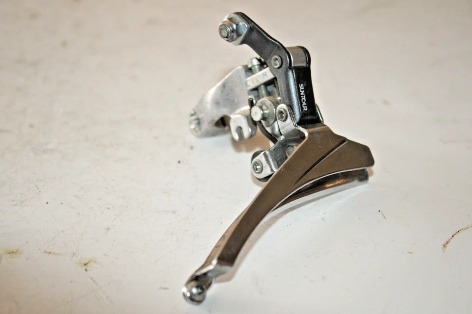 Тройной передний переключатель Suntour серебристый 26,8 мм с зажимом снизу тяга грузоотправитель США - Изображение 2 из 4