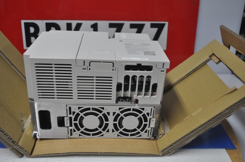 Johnson Controls VFD68DLN Variable Frequency Drive 10HP 575V 3-Phase NEW! in Box - Picture 4 of 11