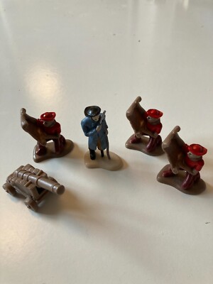 SAFARI LTD PIRATES  PEGLEG x 1 & HOLDING TREASURE MAP X 3 + CANNON, See Pics