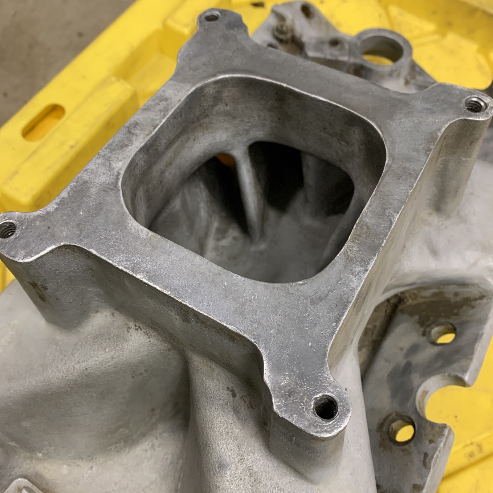 Aluminum Intake Air Gap Chevy SBC Edelbrock Victor Jr 2999 Hot Rod IMCA