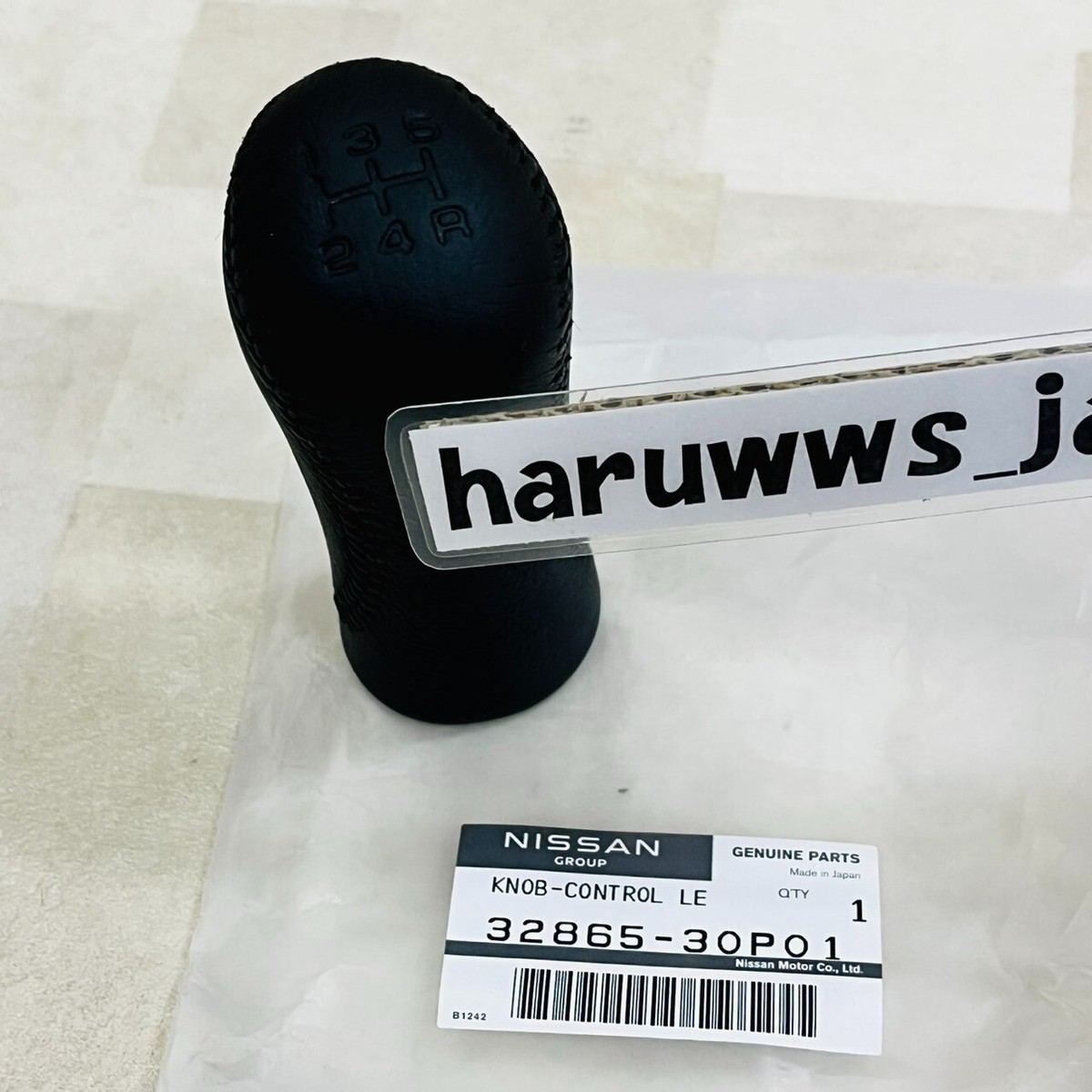 ノベルティ OEM Nissan Fairlady Z 300ZX Z32 Black Leather Shift Knob 32865