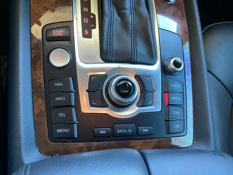 2012-2015 Audi Q7 Radio Control Panel  ID 4L0919614C Console Mounted OEM — 第 4/4 张图片