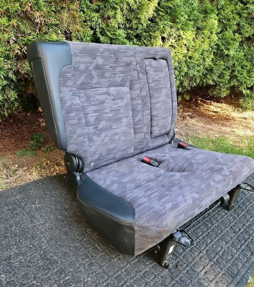 2002-2006 Honda CR-V Rear Bench Seat Camouflage Pattern W/ Cup Holder & Armrest - Image 3 of 4