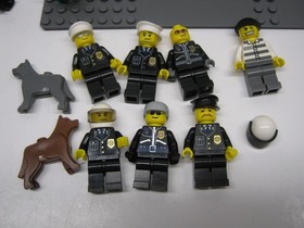LEGO CITY: Police Headquarters (7744) Spare Parts Lot w Figures Very Incomplete