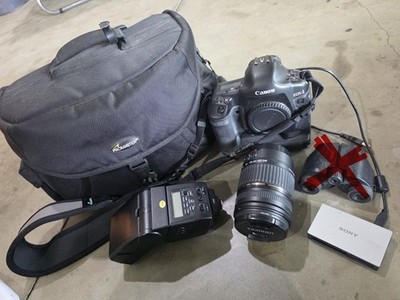 Canon EOS-1D Digital Camera Tamron Zoom Lens Flash Camera Bag Bundle