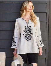NWT - Karen Kane Three-Quarter Sleeve Embroidered Tunic Size L - MSRP $138