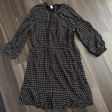 Old Navy Women's Dress Size Medium Long Sleeve Knee Length Black Tiered