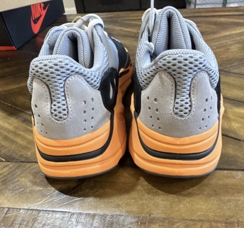 adidas Yeezy Boost 700 GW0296 Wash Orange Men's Sneakers Gray Orange 2021 thumbnail 4