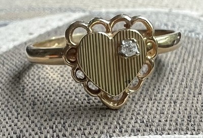 14K Yellow Gold Diamond Heart Shaped Ring Size 7.5 Vintage