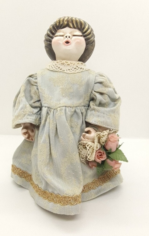 Ceramica Bambole Thun COUNTESS LENE THUN CERAMIC DOLL/FIGURINE