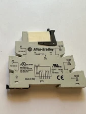 Allen-Bradley 700-HLT12 with 700-TBR2110 Terminal Block Relay Series A