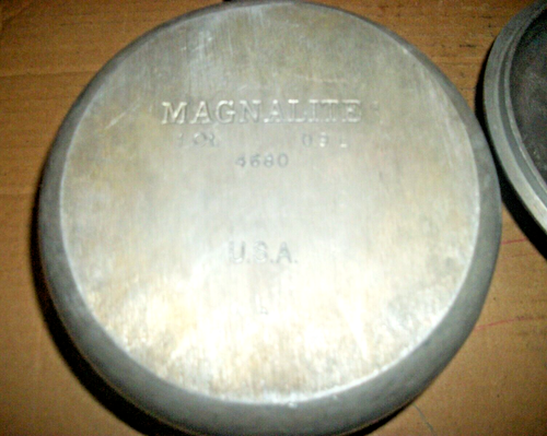 Vintage Magnalite #4680 1 Quart Sauce Pan With Lid - Cast Aluminum-Lightly Used - Picture 7 of 9
