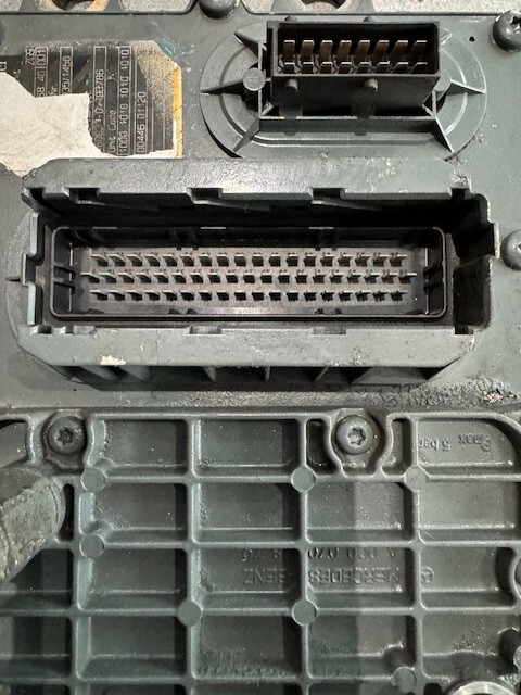 OEM 2004 Mercedes Benz OM460LA Engine Control Module, ECM