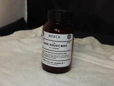 Vintage Quinne Bisulfate Merck Apothecary Pharmacy Medicine Bottle Amber