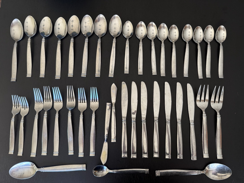 39 Pc Set Cambridge Stainless Flatware Mystic Mirror Used