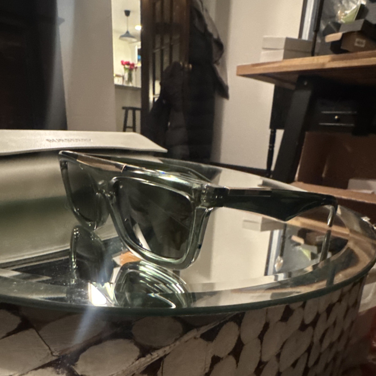 Burberry unisex Square Sunglasses Green Frame Green Lens Designer Plastic thumbnail 5