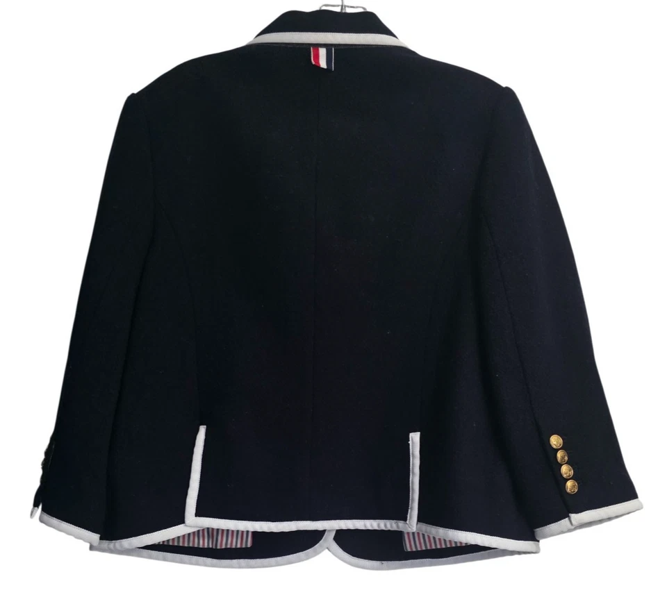 Chaqueta para mujer Thom Browne Neiman Marcus 2XL negra recortada Blazer Preppy Foto 2 de 4